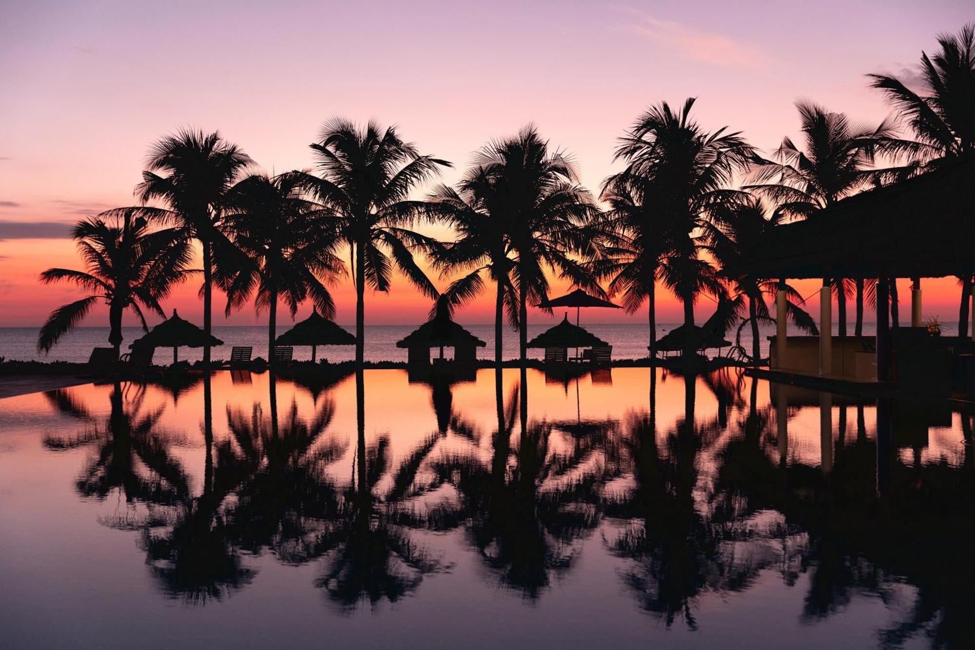 Melia Danang Beach Resort Extérieur photo