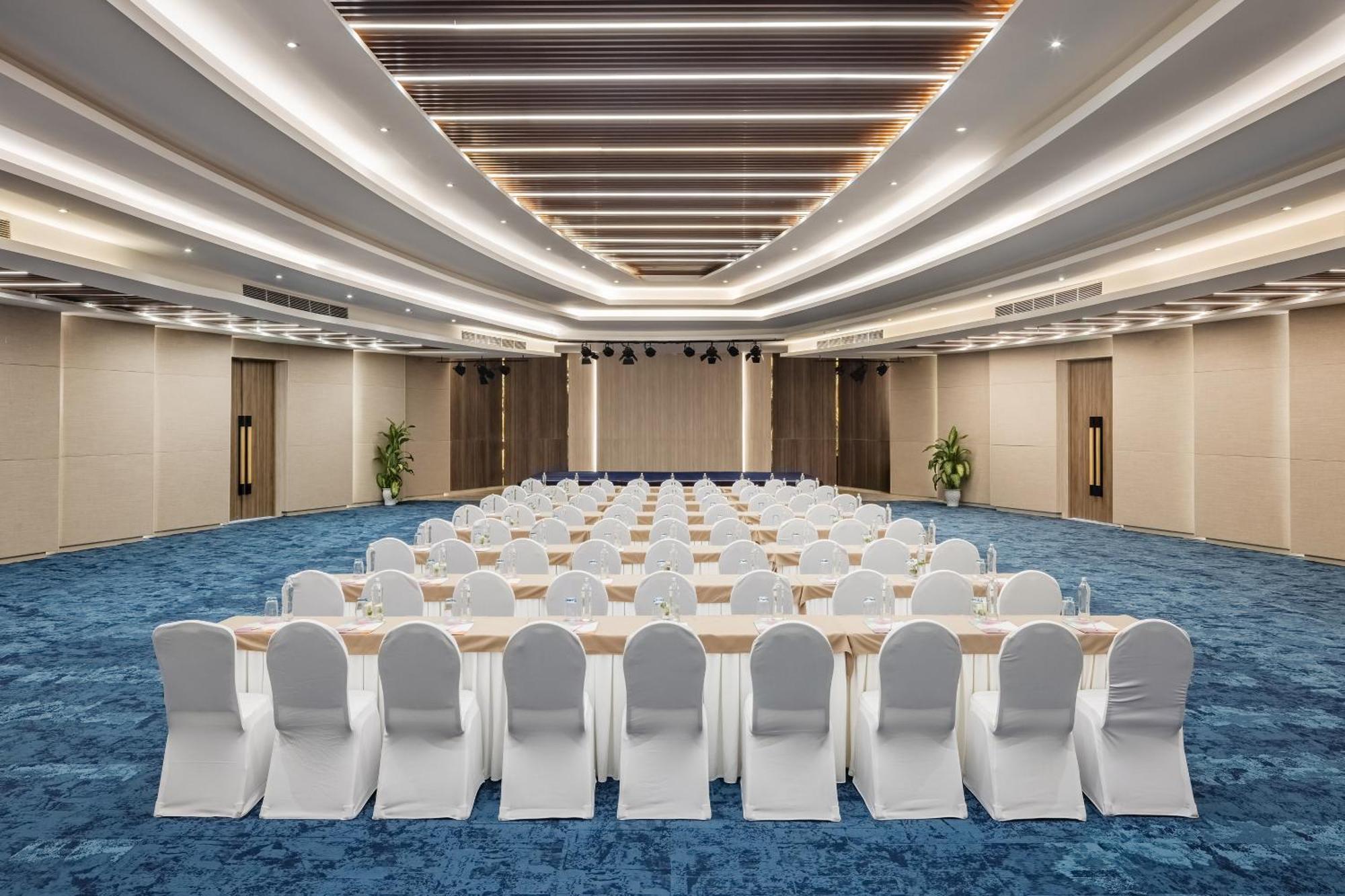 Melia Danang Beach Resort Extérieur photo